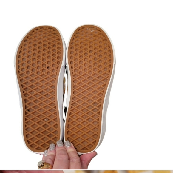 Vans(sold) - Picture 3 of 4